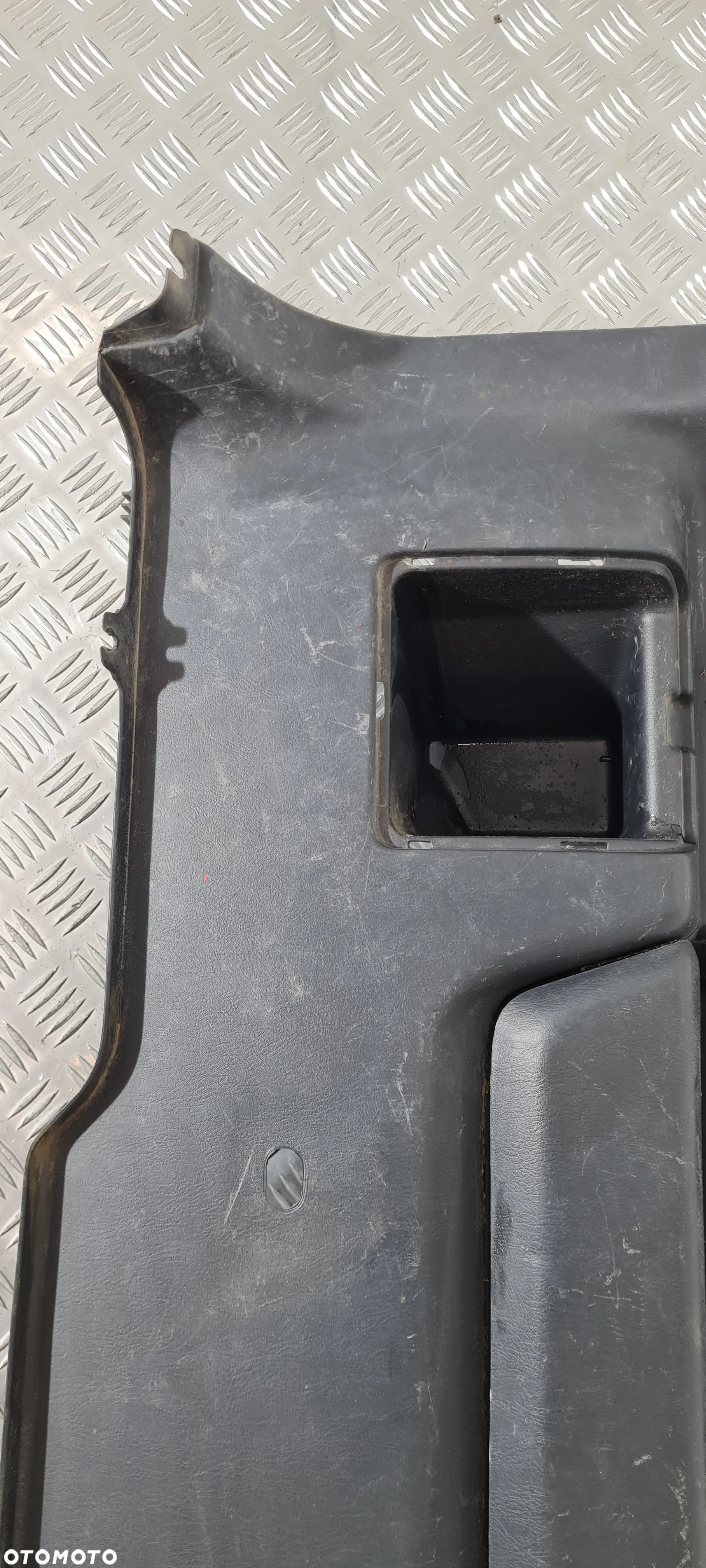 Suzuki Jimny Tapicerka Boczek Bagażnika - 8
