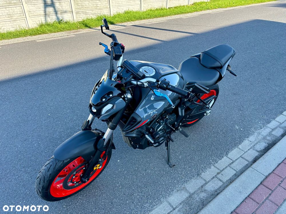 Yamaha MT - 2