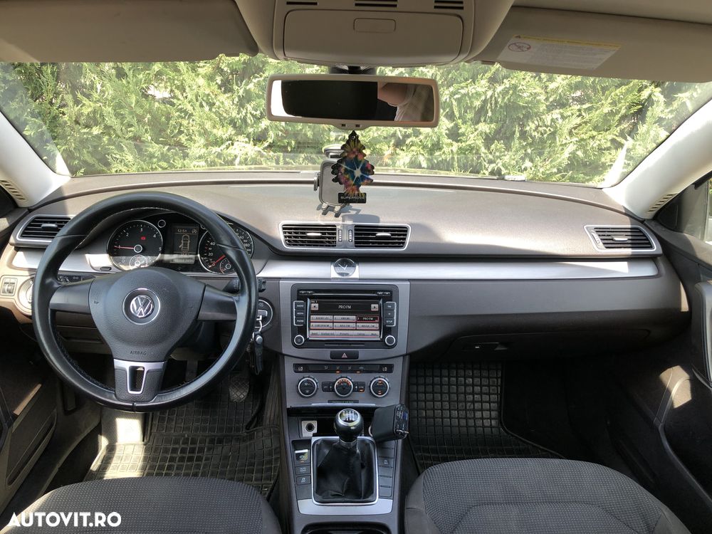 Volkswagen Passat 2.0 TDI BlueMotion Tehnology 4Motion Comfortline - 8