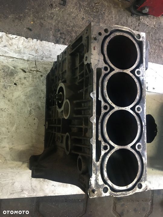 Blok silnika vw Golf IV Bora Seat Leon I 1.4 16V  AKQ AXP AHW - 2