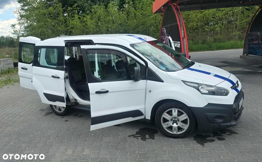 Ford Transit Connect - 4