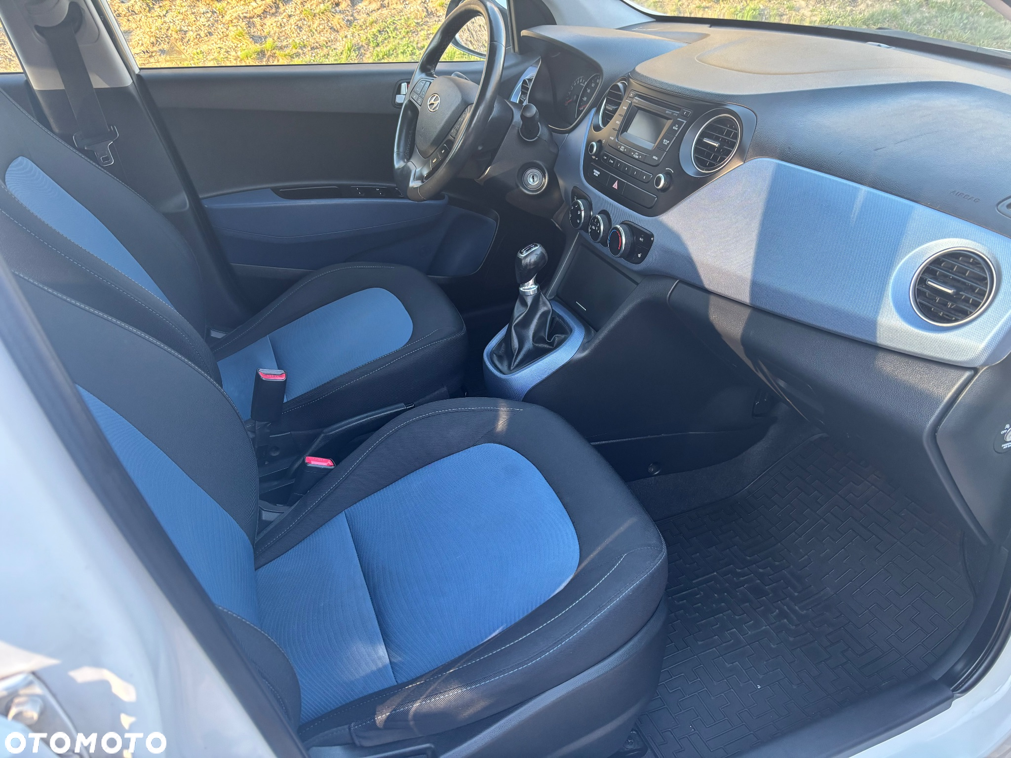 Hyundai i10 1.2 Fifa World Cup Edition - 8