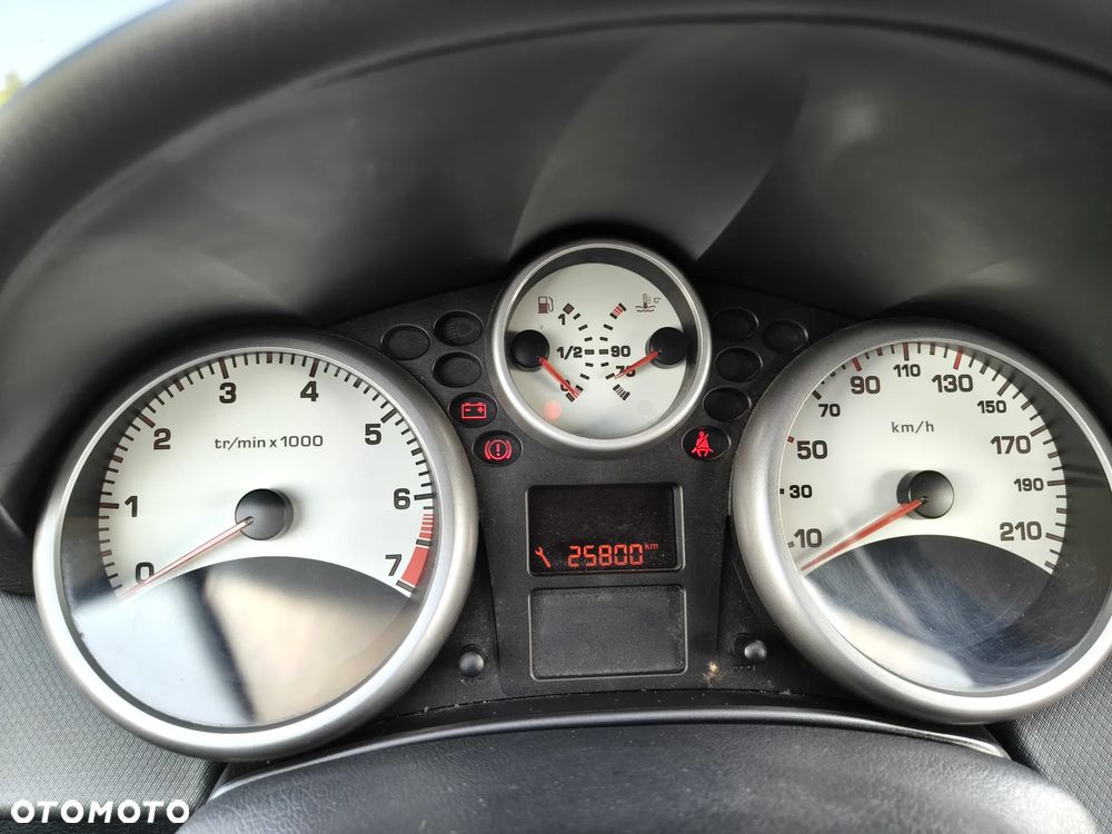 Peugeot 207 1.4 16V Trendy - 25
