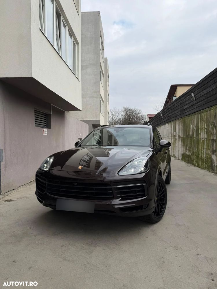 Porsche Cayenne - 2