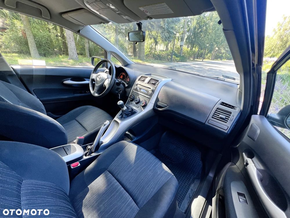 Toyota Auris - 7