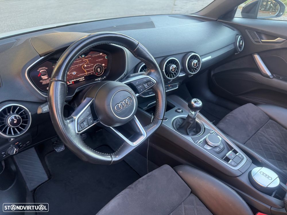 Audi TT Roadster - 8