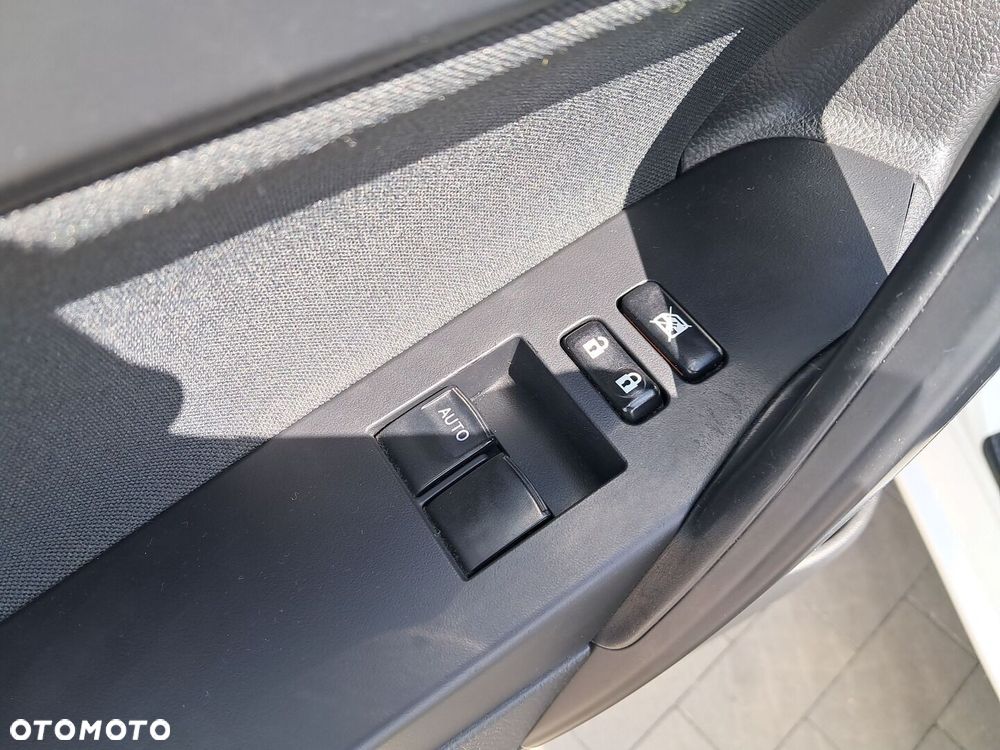 Toyota Auris - 14