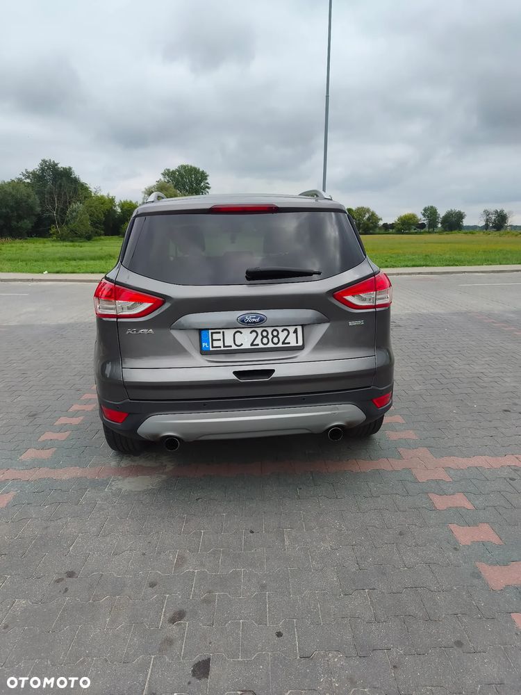 Ford Kuga 1.6 EcoBoost 4WD Titanium - 4