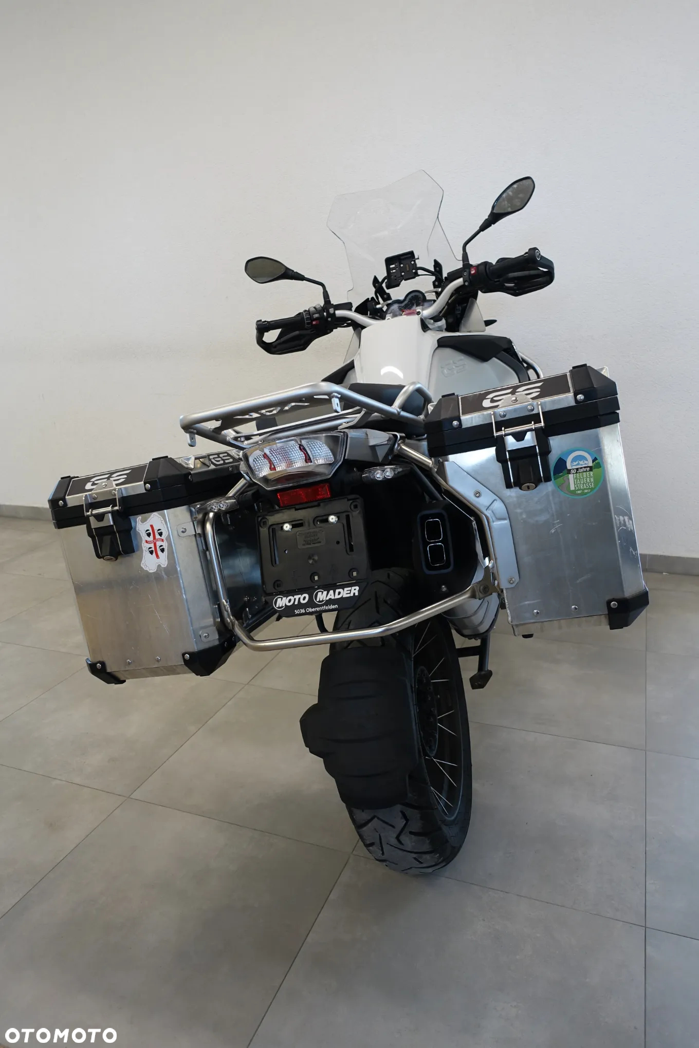 BMW Adventure - 8