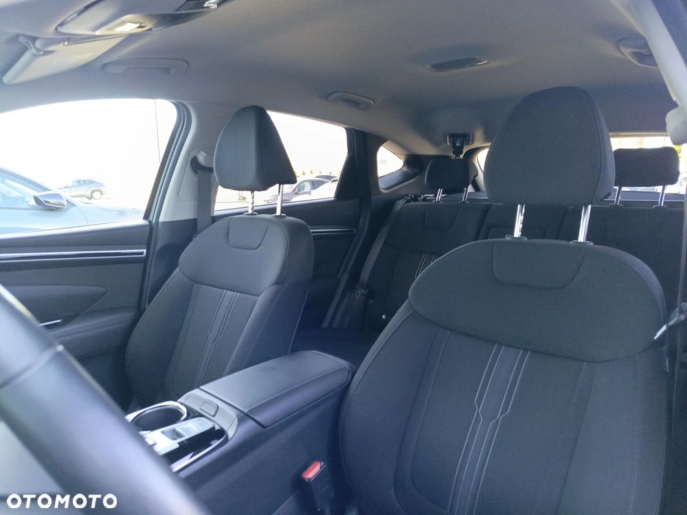 Hyundai Tucson 1.6 T-GDi HEV Executive 2WD - 11