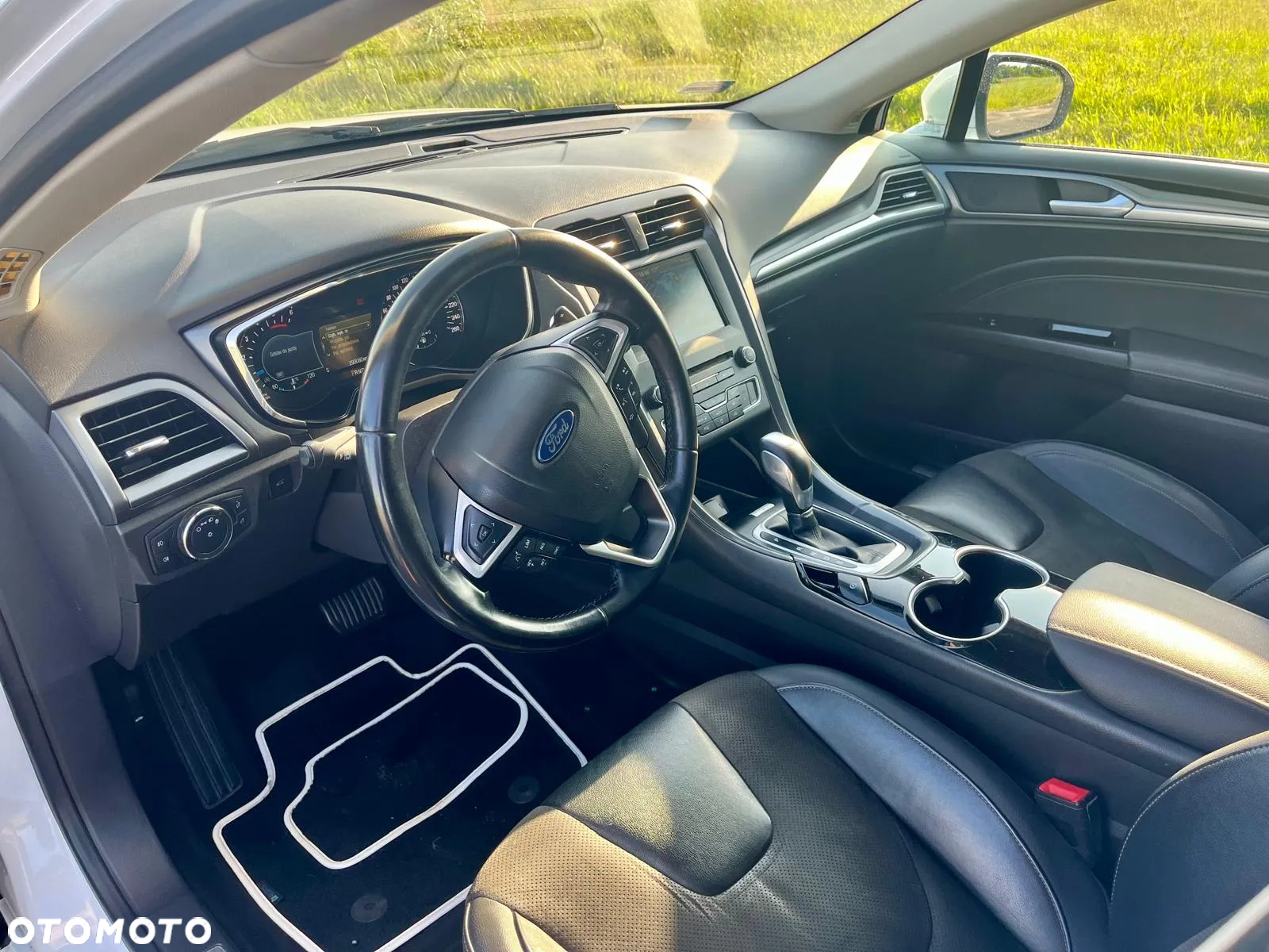 Ford Mondeo 2.0 TDCi Titanium PowerShift - 12