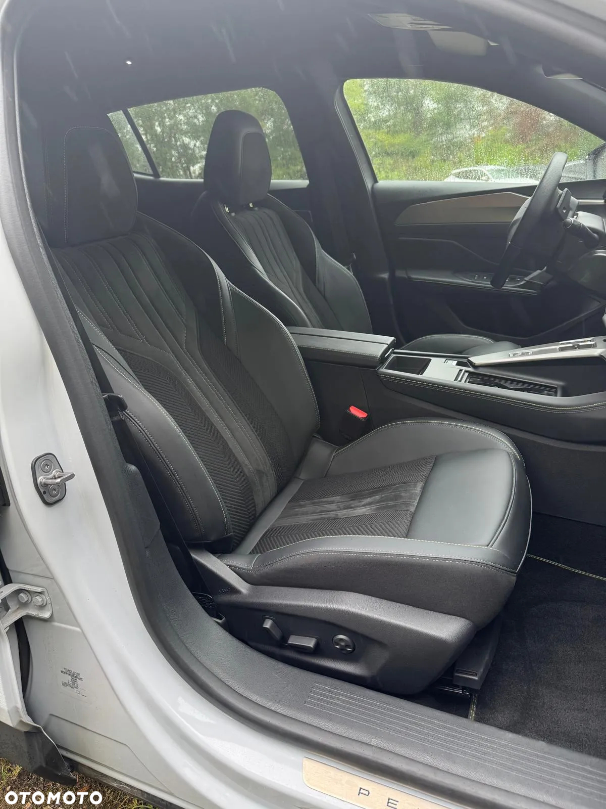 Peugeot 408 1.2 PureTech GT S&S EAT8 - 27
