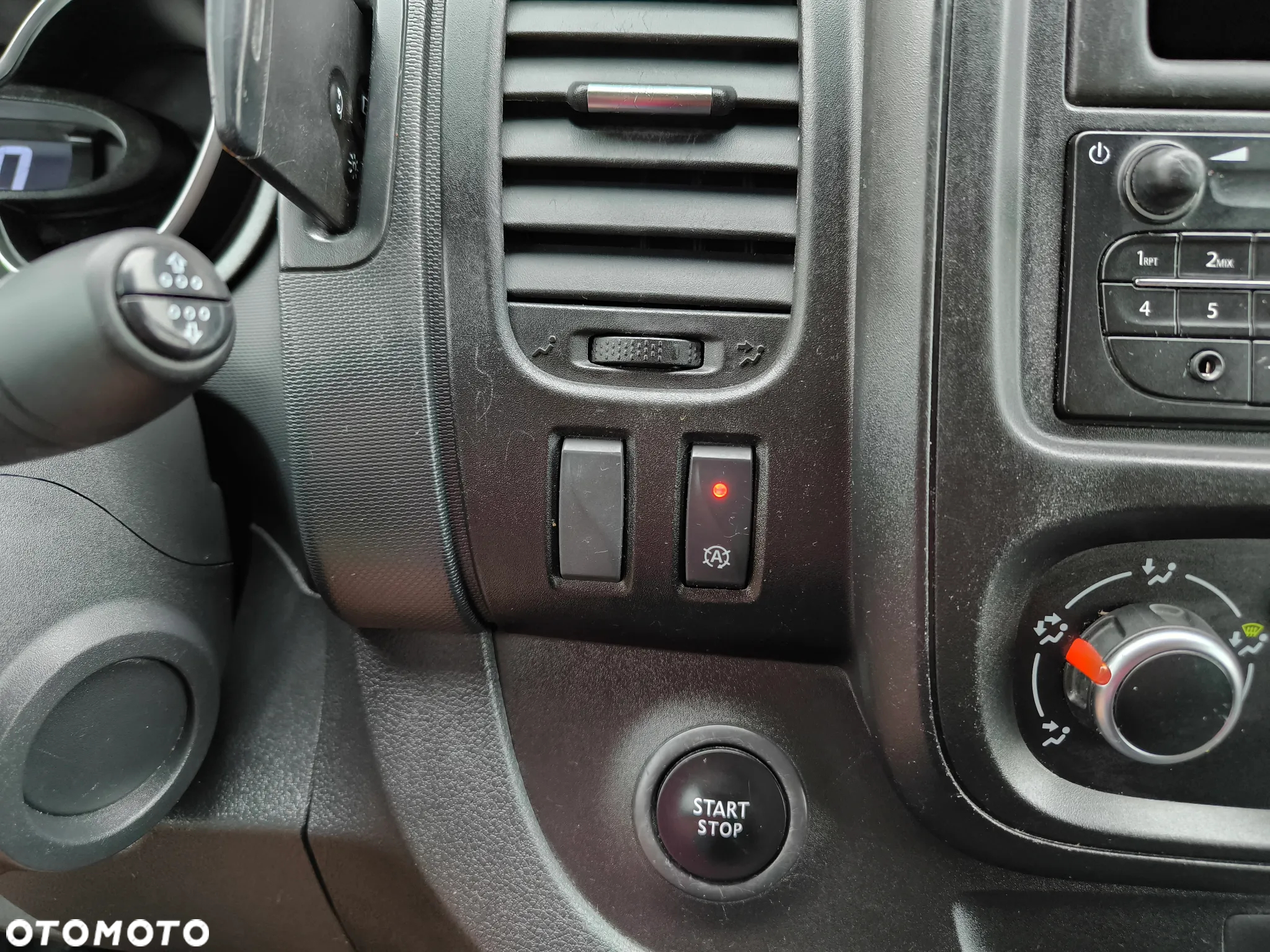 Renault Trafic - 21