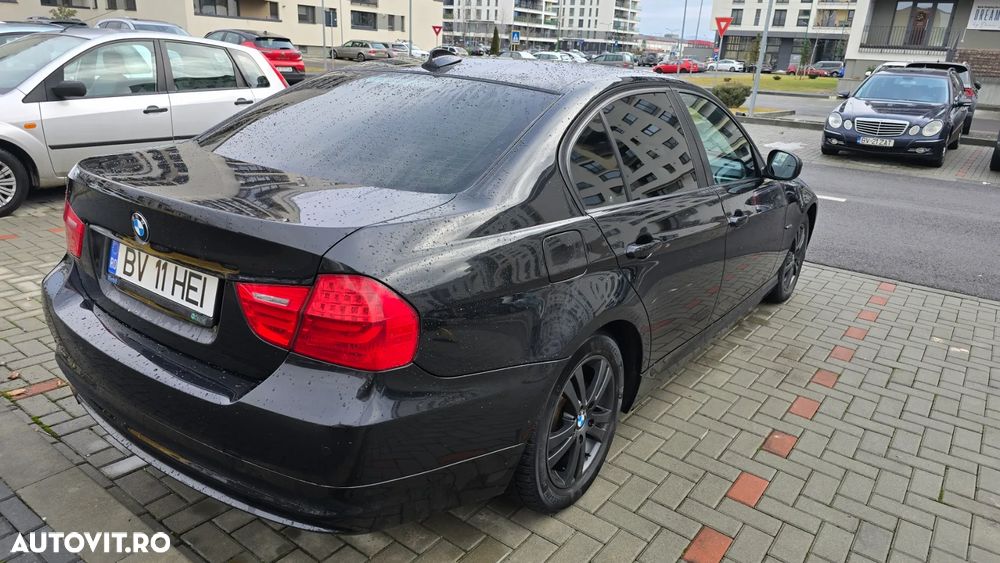 BMW Seria 3 318i Aut. - 5