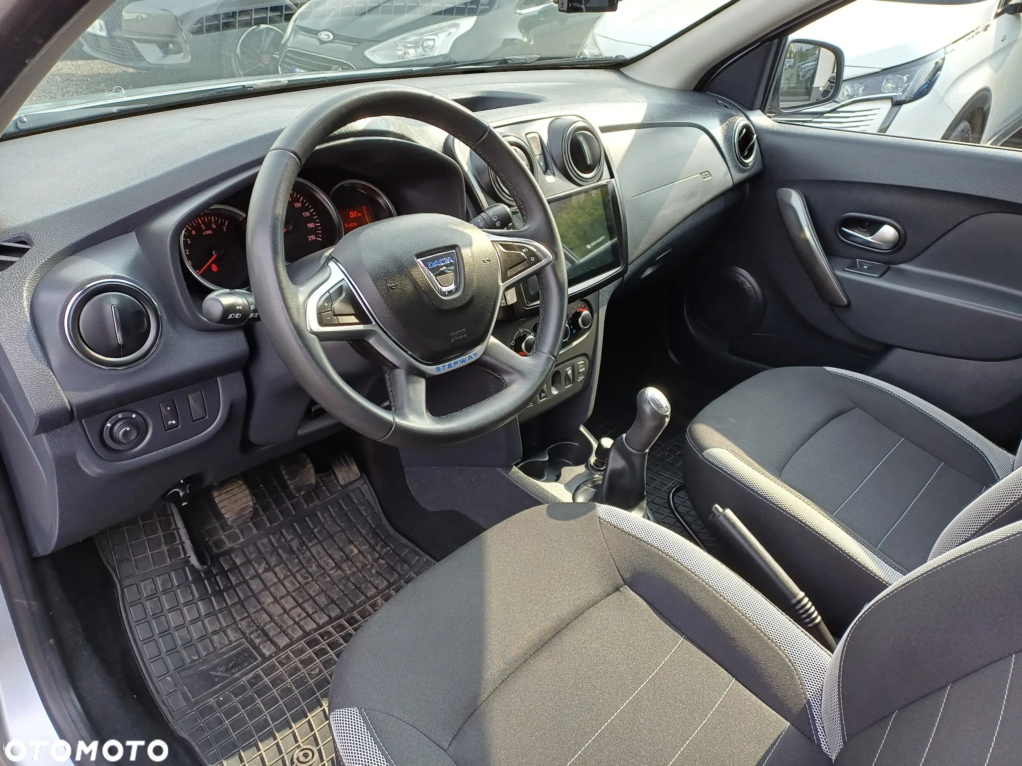 Dacia Sandero Stepway 1.5 dCi Laureate S&S - 12
