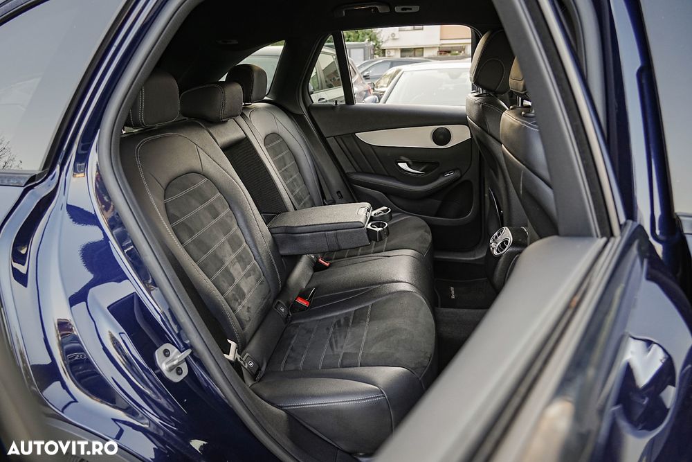 Mercedes-Benz GLC 300 e 4Matic 9G-TRONIC Edition AMG Line - 22