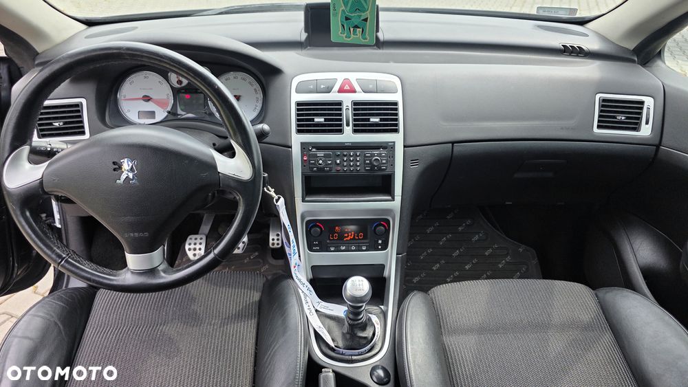 Peugeot 307 HDi 135 Sportline - 16