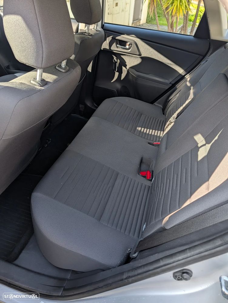 Toyota Auris 1.4 D-4D Design Edition - 15