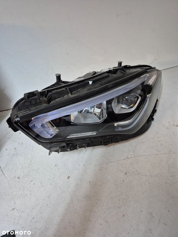 Mercedes CLA A118 lampa  A1189063900 - 1