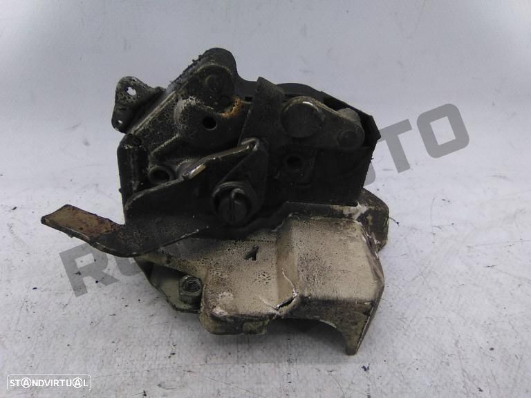 Fechadura Porta Trás Direita  Mercedes S124 Station [1985_1993] - 2