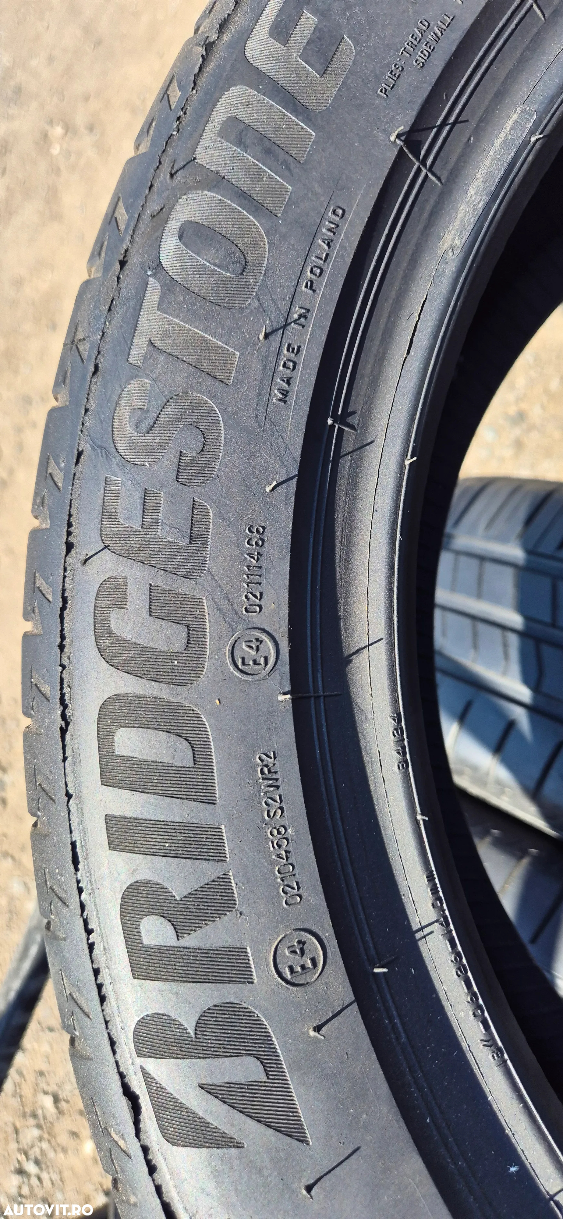 215 55 18 Bridgestone - 8