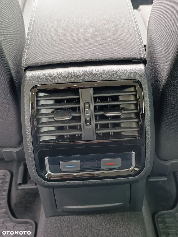 Volkswagen Passat 2.0 TDI SCR Comfortline DSG - 13
