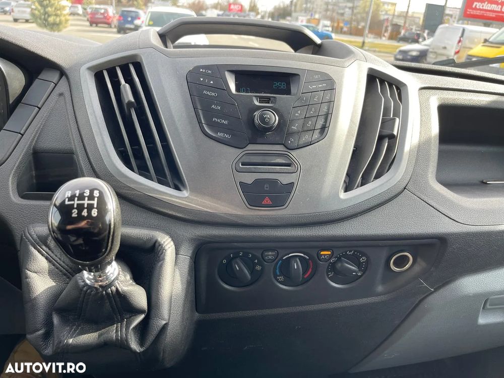 Ford Transit - 13