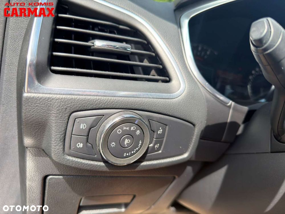 Ford Galaxy - 22