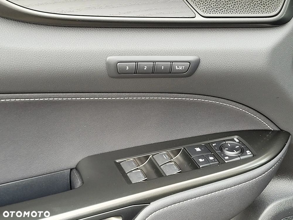 Lexus NX 350h Omotenashi AWD - 29