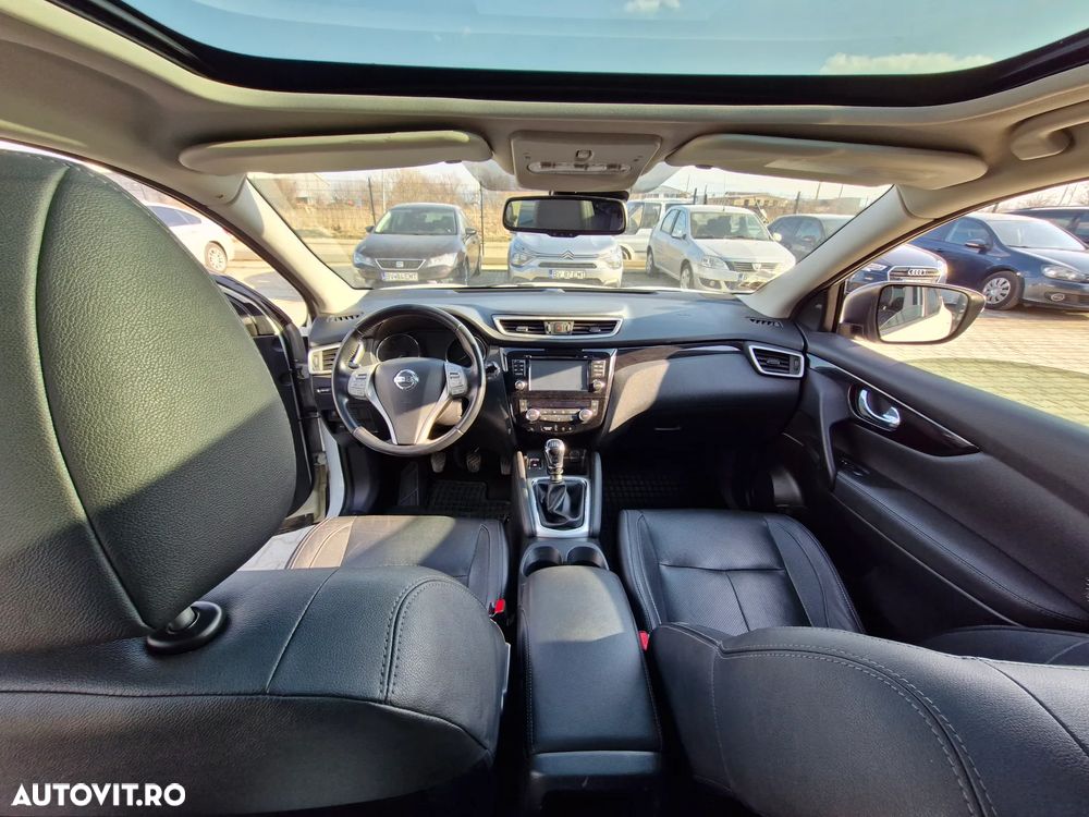 Nissan Qashqai 1.6 DCI TEKNA+ - 9