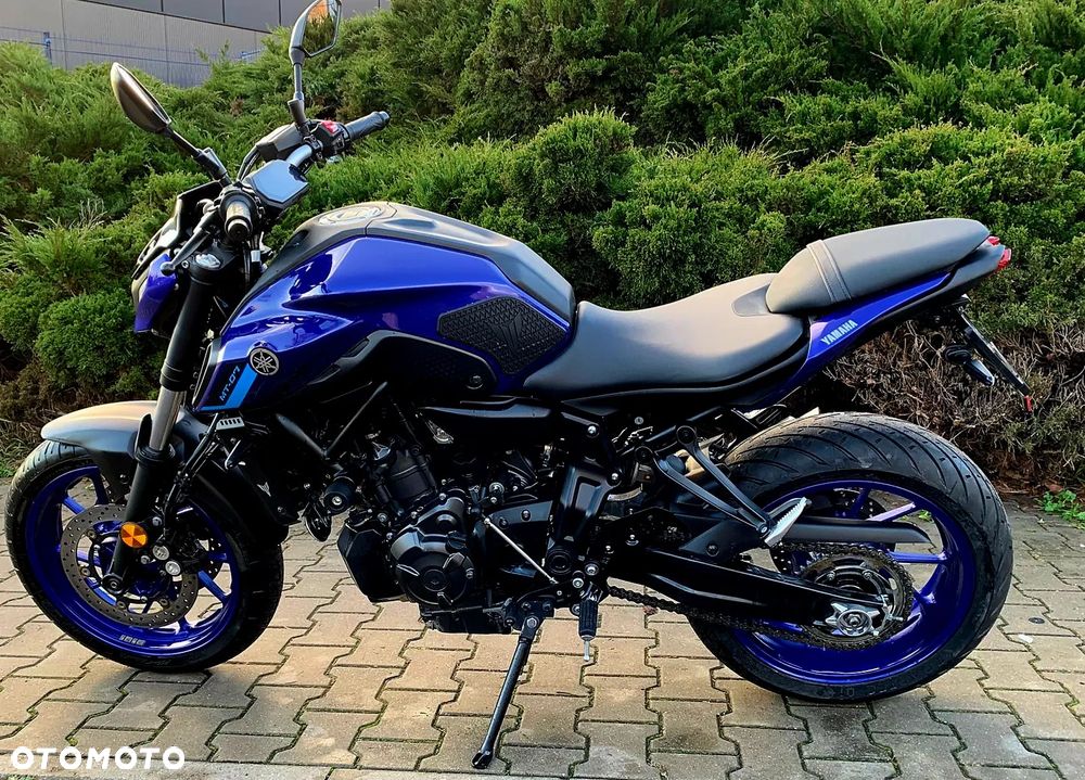 Yamaha MT - 2