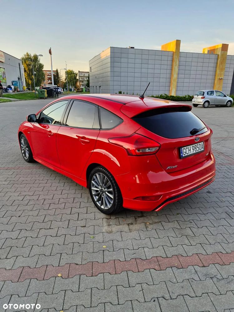 Ford Focus 1.0 EcoBoost ST-Line - 5