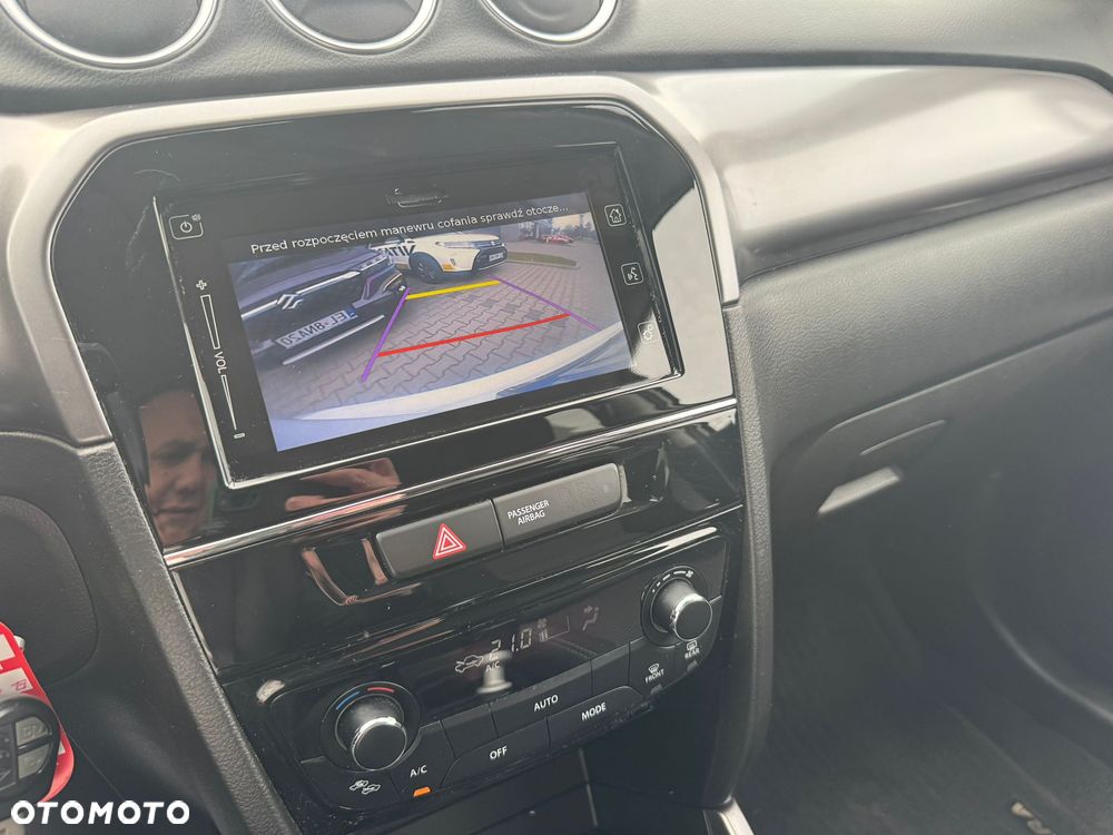 Suzuki Vitara 1.4 Boosterjet SHVS Premium 2WD - 11