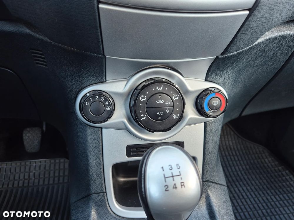 Ford Fiesta 1.25 Silver X (Trend) EU5 - 18