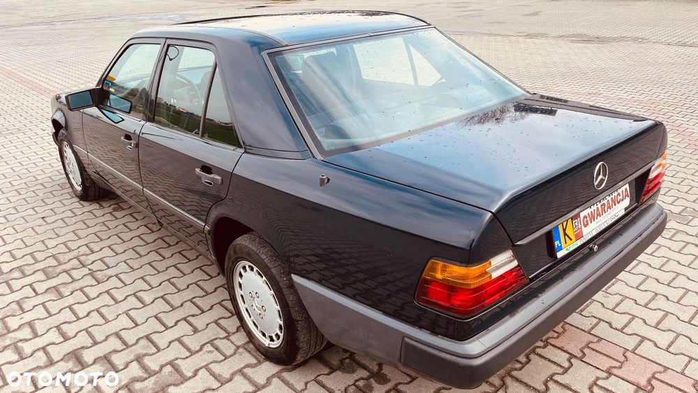 Mercedes-Benz W124 (1984-1993) - 32