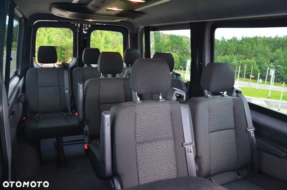 Mercedes-Benz Sprinter 907.235 - 3