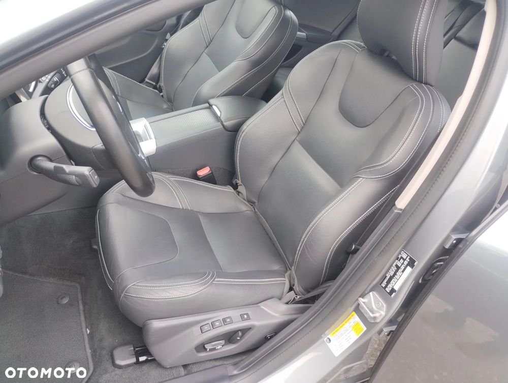 Volvo V60 - 16