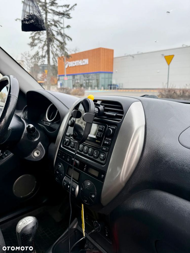 Toyota RAV4 2.0 VVT-i Luna - 4