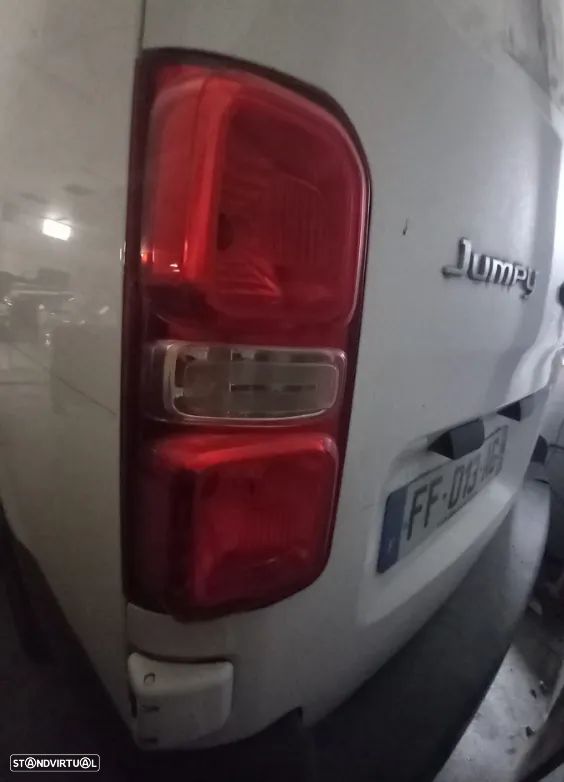 Farolim Esquerdo Citroen Jumpy 2019 - 1