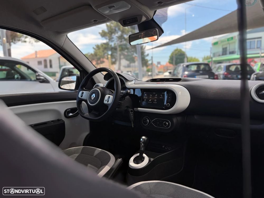 Renault Twingo E-Tech. 22 Techno - 9