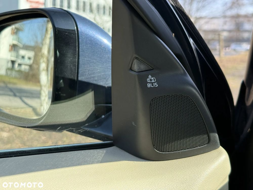 Volvo V60 D6 AWD Plug-in Hybrid Summum - 13