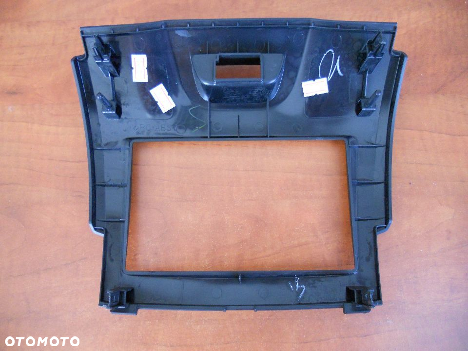RAMKA 2DIN do radia oryginalna ISUZU D-max - 2