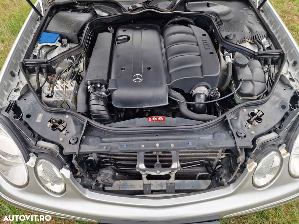 Mercedes-Benz E - 18