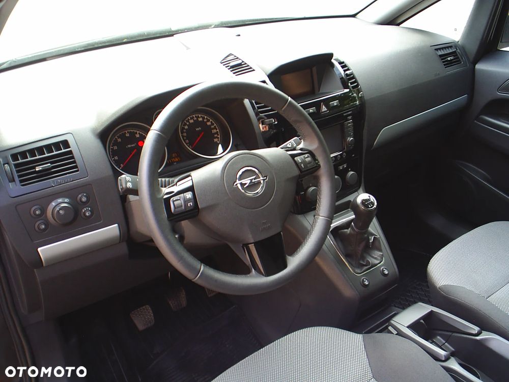 Opel Zafira 1.8 Design Edition - 10
