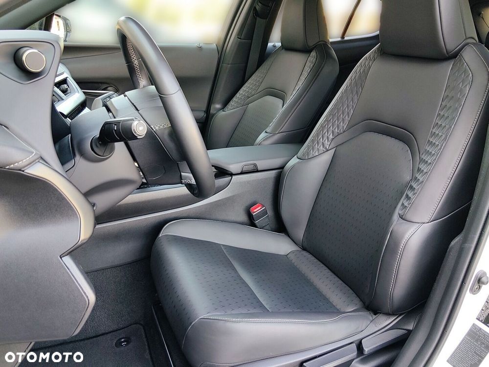 Lexus UX 250h GPF F Impression 2WD - 14