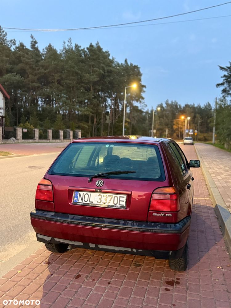 Volkswagen Golf - 4