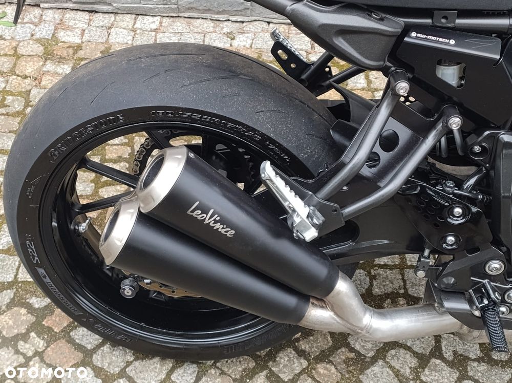 Yamaha XSR - 11