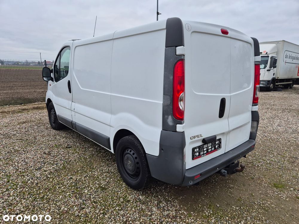 Opel Vivaro - 13