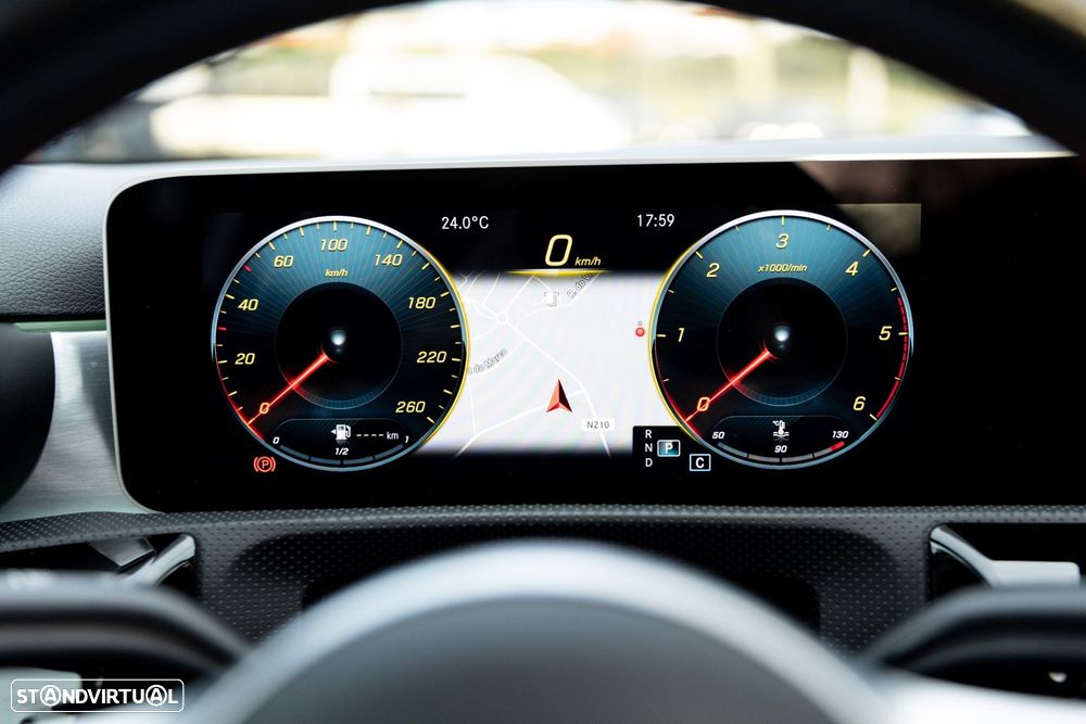 Mercedes-Benz A 180 d AMG Line Aut. - 25