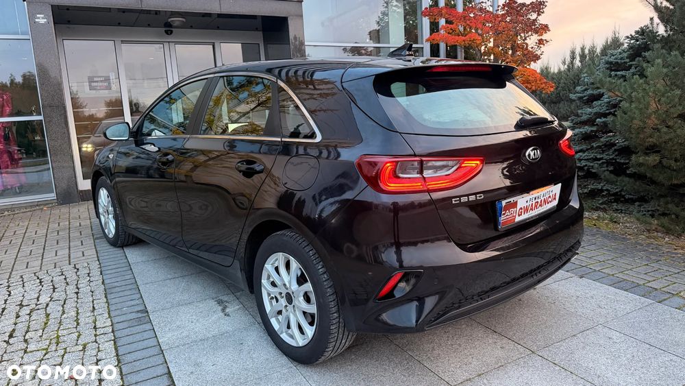Kia Ceed - 23